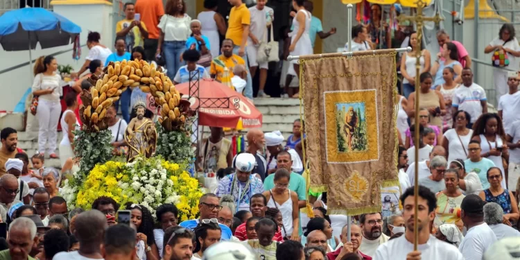 Religião: Com missas e procissão, soteropolitanos celebram São Lázaro