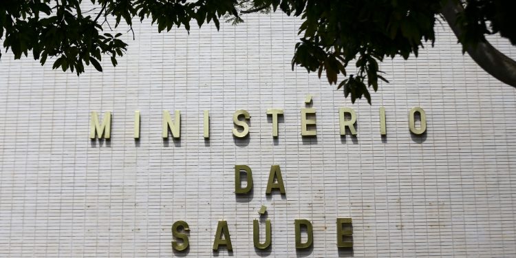 Ministério da Saúde: previsão de retomada de mais de 6,3 mil obras paradas para ampliar acesso ao SUS em todo Brasil