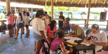 Vigilância Sanitária da Bahia agem após denúncias sobre pomadas modeladoras para cabelos em situação irregular