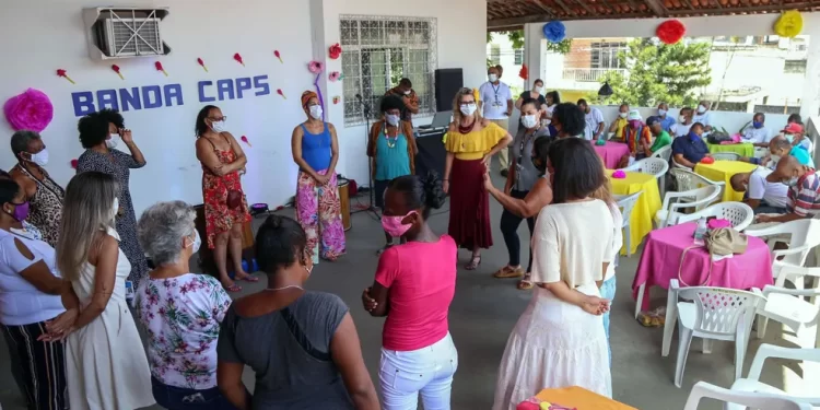 Festejos: Caps Ufba Garcia realiza festa de Carnaval para pacientes