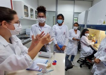 Governo Federal promove inclusão de meninas e mulheres na ciência