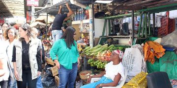 Vigilância Sanitária promove ação em mercados com foco na Semana Santa